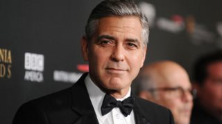 George Clooney: Υπερασπίζεται την Meghan Markle
