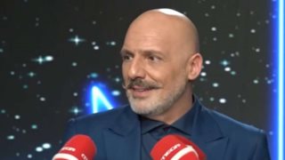 Νίκος Μουτσινάς: &quot;Χρόνια πίσω με την Ηλιάκη, την Καινούργιου και τον Δάσκαλο τρέχαμε γυμνοί σε κάτι αγρούς&quot;