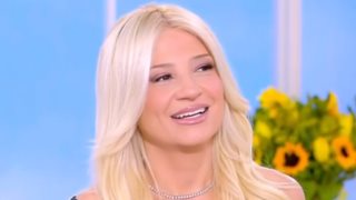 Φαίη Σκορδά: &quot;Τι τον νοιάζει τον Άρη Μακρή αν κάποιοι τον κατηγορούν στα social media;&quot;