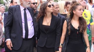 Το Τελευταίο Αντίο Στη Ζωή Λάσκαρη: Ήταν όλοι εκεί για να την αποχαιρετήσουν!