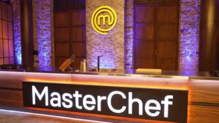 MasterChef | Οι κλίκες δεν άργησαν - Το σπίτι χωρίστηκε σε … Νότιους και Γαλάτες