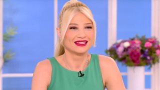 Φαίη Σκορδά για Γιώργο Αγγελόπουλο: "Έπρεπε να απαντήσει και στην Ελένη Μενεγάκη με αυτό τον τρόπο, όχι μόνο στο κορίτσι"