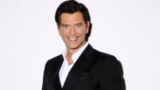 Σάκης Ρουβάς | Αυτός είναι ο μικρότερος αδερφός του