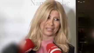 Η Ζήνα Κουτσελίνη απαντά για την Μαίρη Συνατσάκη: &quot;Ας μην το συνεχίσουμε γιατί δεν την τιμά. Προσβάλει το παιδί μου και εμένα&quot;