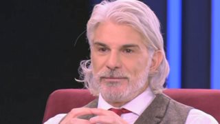 Μάνος Πίντζης: &quot;Επισκέφθηκα ψυχολόγο αλλά με έδιωξε&quot;