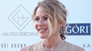 Τζένη Μπαλατσινού: Η συγκίνηση on camera &amp; ο ρόλος του γιου της στον γάμο της!