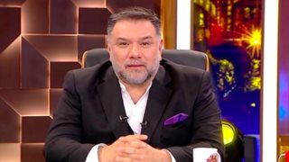 Η συγκινητική αναφορά του Γρηγόρη Αρναούτογλου για την Καίτη Κωνσταντίνου: &quot;Δε θα μιλήσω σε παρελθόντα χρόνο&quot;