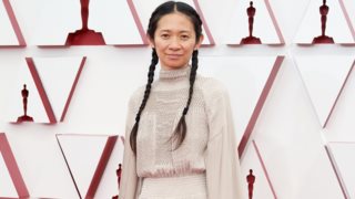 Chloé Zhao | Ποια είναι η νικήτρια του Oscar Σκηνοθεσίας που έγραψε ιστορία