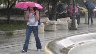 Προειδοποίηση Μαρουσάκη για ισχυρές καταιγίδες και κεραυνούς από το μεσημέρι - Οι "επικίνδυνες" περιοχές