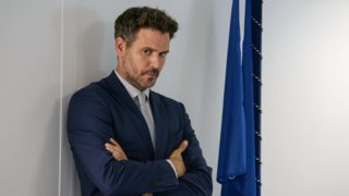 Η αυστηρή δήλωση του Μιχάλη Λεβεντογιάννη μετά το περιστατικό στο θέατρο: &quot;Εκτός από μηνύσιμο, είναι τουλάχιστον αγενές&quot;