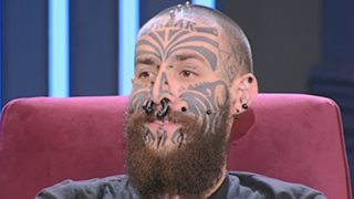 Γιώργος Κοσμετάτος: Η ιστορία του ανθρώπου με τα 100 τατουάζ, τη διχαλωτή γλώσσα και τα αμέτρητα piercing που σόκαρε τη Μελέτη