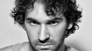 Στέφανος Κακαβούλης: "Έχω κάνει πολλές φορές γυμνό ο ίδιος επί σκηνής - Αν έχεις ντροπή ή αναστολές οποιουδήποτε τύπου, καλύτερα να μην ακολουθήσεις το επάγγελμα του ηθοποιού"