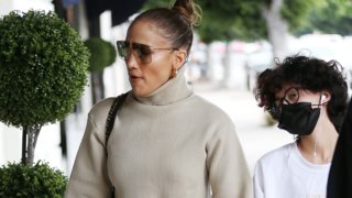 Hollywood Report | Ο Kanye West σε νέα δημόσια εμφάνιση &amp; η JLo μαζί με την 13χρονη κόρη της