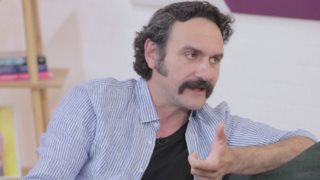 Μόνο στο Yupiii! Ο Μελέτης Ηλίας μιλά ανοιχτά για το δοκιμαστικό για το &quot;Total Blackout&quot; &amp; το... πάθος με τα νούμερα τηλεθέασης