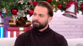 Ο Ηλίας Βρεττός μιλά ανοιχτά για τη νέα του σχέση