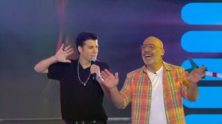 Ο Στέφανος Πιτσίνιαγκας εισέβαλε στο &quot;Καλό Μεσημεράκι&quot; και τρέλανε τον Νίκο Μουτσινά