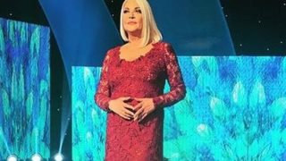 Ρούλα Κορομηλά: Μάθε τι ήταν το εντυπωσιακό φόρεμα που επέλεξε για το show του Σαββάτου