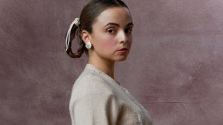 Το προξενιό της Ιουλίας | Σίσσυ Τουμάση: "Ερμηνεύω έναν χαρακτήρα που είναι κάτι άλλο από αυτό που δείχνει"