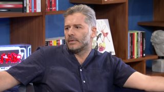 Ο Αλέξανδρος Μπουρδούμης για το "Έχω ένα μυστικό": "Στήνονταν λαϊκά δικαστήρια - Προσπάθησα να μαθευτεί κάπως και το δικό μου όνομα και όχι ο τύπος που κάνει τον Δημήτρη Παπαμιχαήλ"