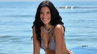 Η Χριστίνα Μπόμπα με το μπικίνι από την Calzedonia που κολακεύει κάθε σιλουέτα