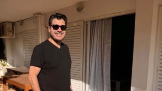 Ο Λάμπρος Κωνσταντάρας σε στιγμές παιχνιδιού με τον πατέρα του από την παιδική του ηλικία: "Περνάγαμε ωραία"