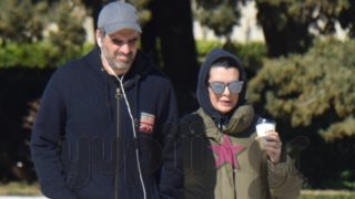 Νικολέττα Ράλλη &amp; Μιχάλης Ανδρούτσος: Χαλαρή βόλτα στο άδειο κέντρο λίγο πριν γίνουν γονείς! Δείτε τα στιγμιότυπα