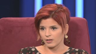 Γιώτα Κότα : Η συγκλονιστική ιστορία του κοριτσιού που έχασε αδελφή, πατέρα και παππού όταν έπεσε το σπίτι τους στον σεισμό του '99!