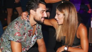 Σάκης Κατσούλης - Μαριαλένα Ρουμελιώτη | Στο κέντρο της Αθήνας τα ξημερώματα