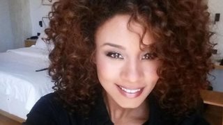 Shaya: Φωτογραφίζεται στον 6ο μήνα της εγκυμοσύνης της