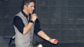 Νίκος Οικονομόπουλος: Οι πρώτες φωτογραφίες με την Αραβανή μετά την αποκάλυψη της σχέσης τους