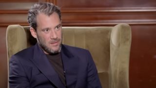 Συγκλονίζει ο Αντίνοος Αλμπάνης: Ξέρεις τι είναι να σου έχουν πέσει τα μαλλιά και να σου γράφουν &quot;Χάλια είσαι, τι πήγες και τα ξύρισες&quot;