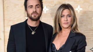 Justin Theroux: Ανεβάζει ρομαντικές φωτογραφίες με την Jennifer Aniston στο Παρίσι
