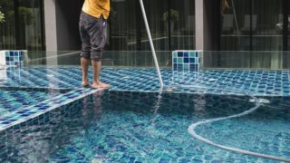 Μην βουτήξεις ξανά σε πισίνα εάν πρώτα δεν διαβάσεις αυτό
: Τι έδειξε η τελευταία έρευνα για την ασφάλεια και οι αναλύσεις του νερού;