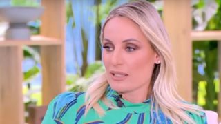 Ελεονώρα Μελέτη: Ο σύζυγός μου μίλησε με ειδικό - "Για δύο χρόνια η γυναίκα σου μπορεί να μην είναι αυτή που γνώρισες"