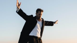 Ο Κωνσταντίνος Αργυρός γίνεται &quot;Περήφανος Αετός&quot; και επιστρέφει στη γειτονιά που μεγάλωσε - Δείτε φωτογραφίες!