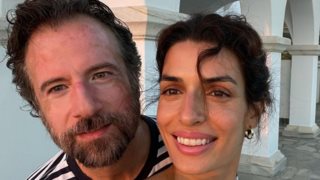 Καλοκαιρινή απόδραση στην Τήνο για τον Κωστή Μαραβέγια και την Τόνια Σωτηροπούλου