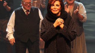 Μιμή Ντενίση: Αυτά είναι τα πρόσωπα που προστίθενται στον θίασο του «Σμύρνη 2»