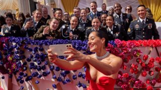 Όσκαρ 2022 | Οι καλύτερες στιγμές από τα παρασκήνια των φετινών βραβείων