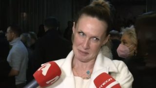 Η Εβελίνα Παπούλια αρνήθηκε να απαντήσεi σε ερώτηση δημοσιογράφου: &quot;Να ολοκληρώσουμε τώρα εδώ;&quot;