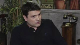 Ντίνος Σιωμόπουλος: &quot;Κάποιοι συνάδελφοι πίστευαν ότι μου έγραφε τα άρθρα ο πατέρας μου&quot;