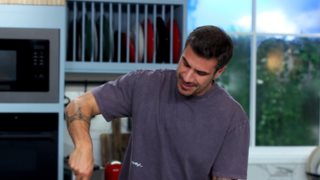 Kitchen Lab | Ο Άκης Πετρετζίκης σε ένα γαστρονομικό ταξίδι σε Ιταλία, Αμερική και Κωνσταντινούπολη