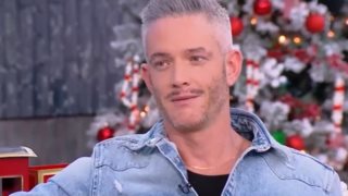 Θεοχάρης Ιωαννίδης: &quot;Είμαι ένα ψέμα μπροστά στις κάμερες&quot;