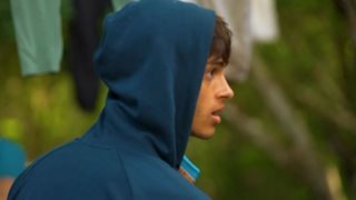 Survivor | Αδιανόητη ένταση μεταξύ Ιωάννας και Σταύρου: "Είσαι κάθε μέρα ξάπλα και σε ταΐζουμε"