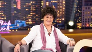 Φωτεινή Βελεσιώτου: &quot;Εκεί με άκουσε ο Γιώργος Καζαντζής, μου είχε τις &quot;Μέλισσες&quot; και με έβγαλε από την ησυχία μου&quot;