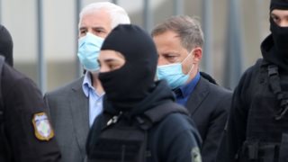 Πέτρος Φιλιππίδης και Δημήτρης Λιγνάδης μαζί στο δικαστήριο | Η κοινή άφιξη τους
