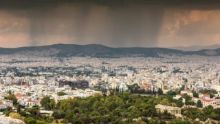 Πρόβλεψη Αρναούτογλου για καιρό Πάσχα: Με βροχές η Μεγάλη Εβδομάδα - Θα παραμείνει η αστάθεια