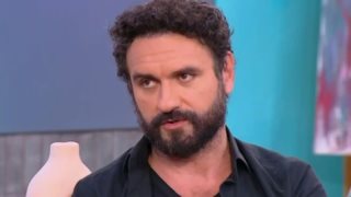 Ο Μελέτης Ηλίας απαντά στις φήμες επαναφοράς της σειράς "Το Σόι σου"