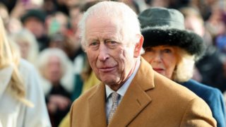 Hollywood Report | Η εμφάνιση του βασιλιά Κάρολου εν μέσω αποκαλύψεων &amp; το spoiler του Robert Pattinson