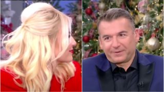 Η Φαίη Σκορδά ρώτησε τον Διονύση Σχοινά αν κοιμάται αγκαλιά με την Καίτη Γαρμπή &amp; ο Γιώργος Λιάγκας &quot;πετάξε&quot; μια απίθανη ατάκα