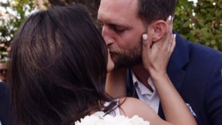 Μαρίνα Ασλάνογλου - Δημοσθένης Πέππας: Το άλμπουμ του γάμου τους στη Σκιάθο: Φωτογραφίες